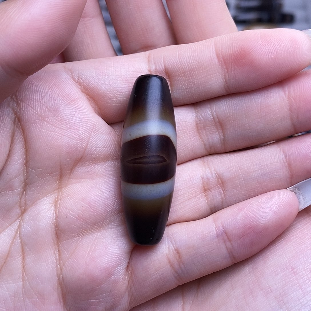 未镶嵌颈饰玛瑙/玉髓抖*