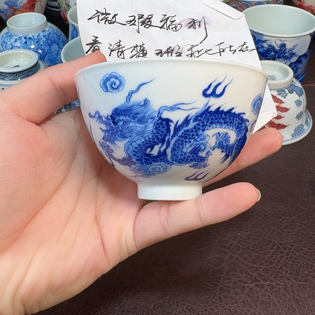 现代景德镇陶瓷杯