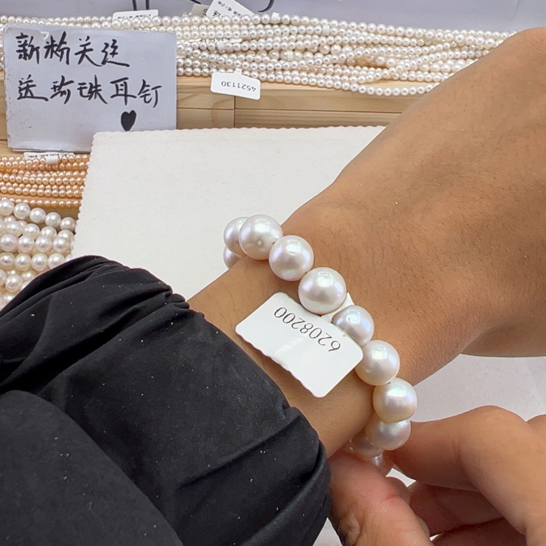 未镶嵌淡水珍珠颈饰