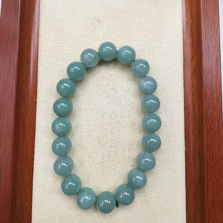 翡翠未镶嵌颈饰孤品