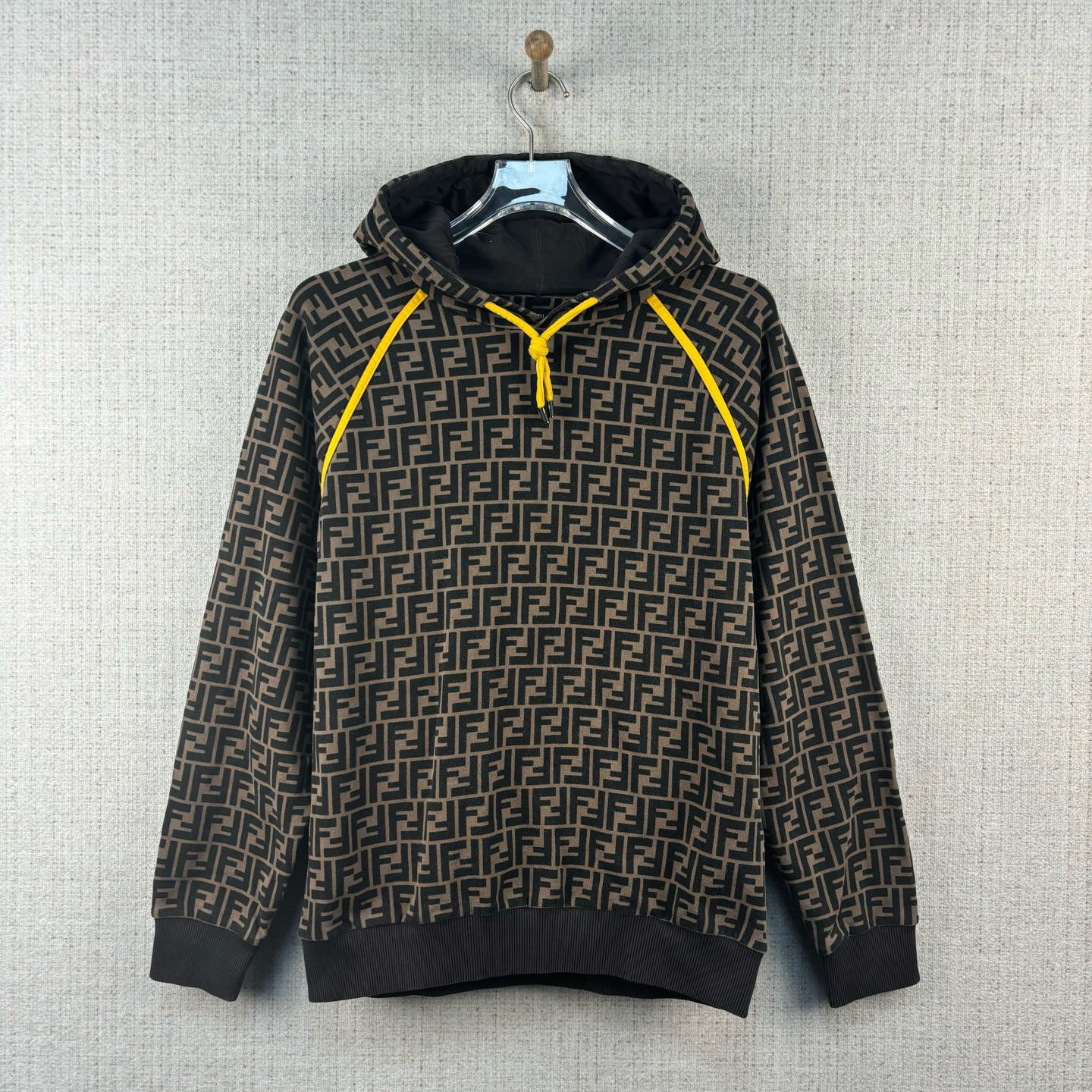 99新 FENDI/芬迪 满印休闲连帽长袖卫衣/尺码L/成色99新/编号9729