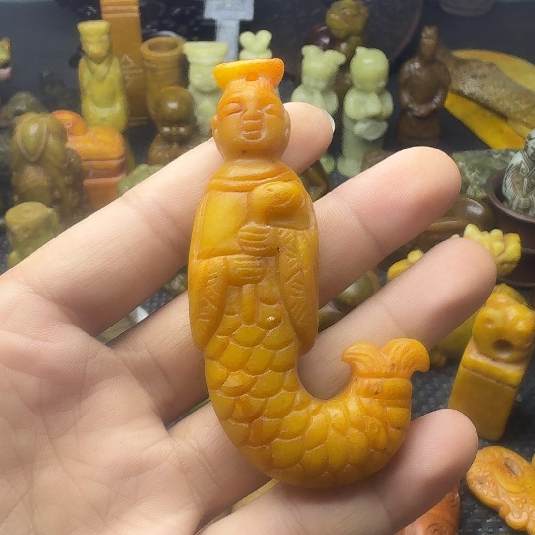 白玉菩提吊坠。。。