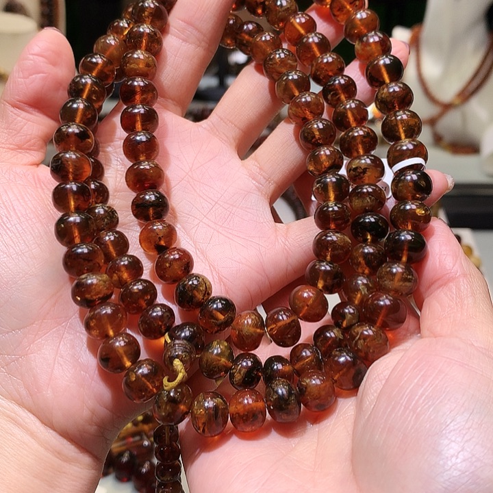 琥珀裸石未镶嵌大*参琥珀