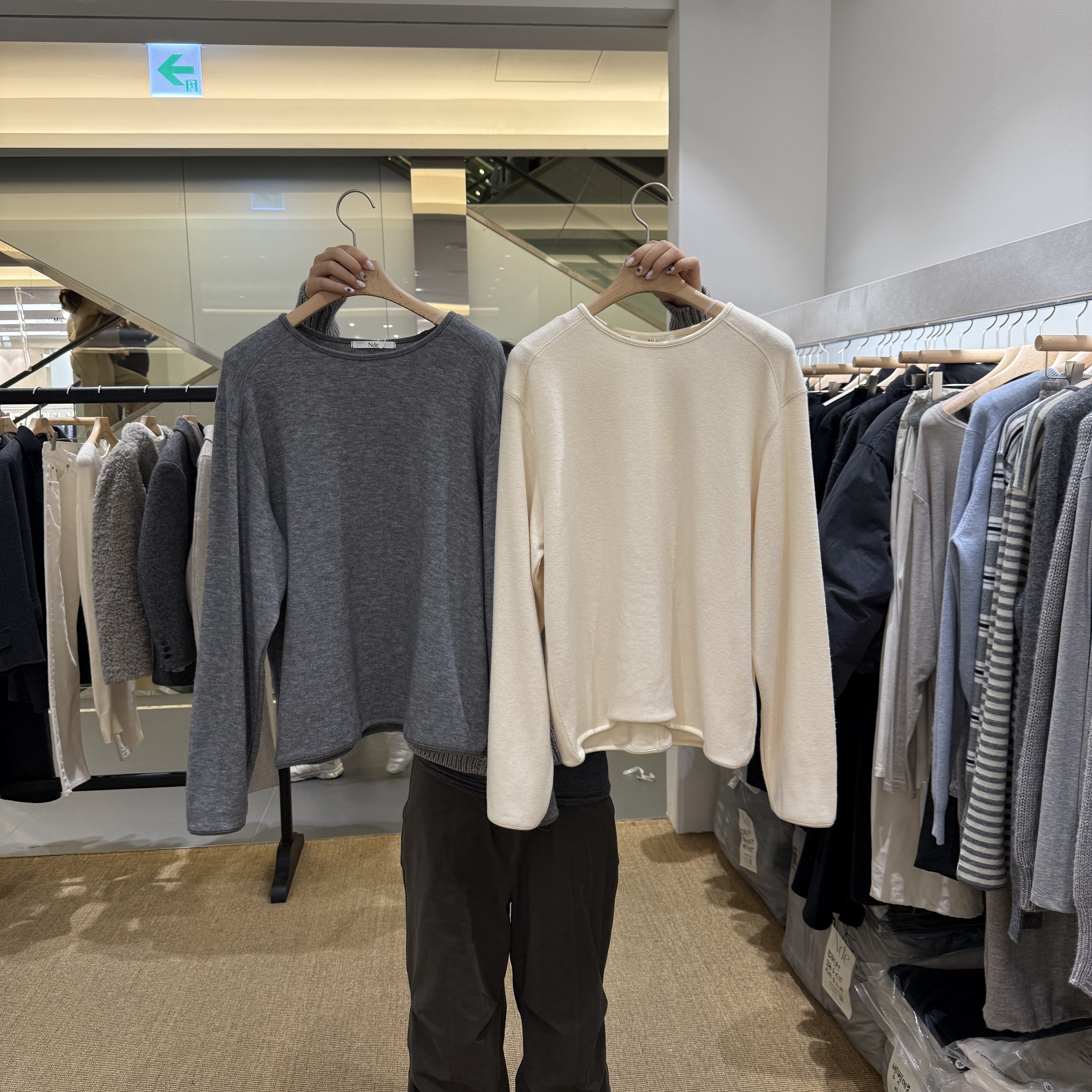 【毛毛家】韩国秋季女圆领针织纯色长袖毛针织衫网~No退货~