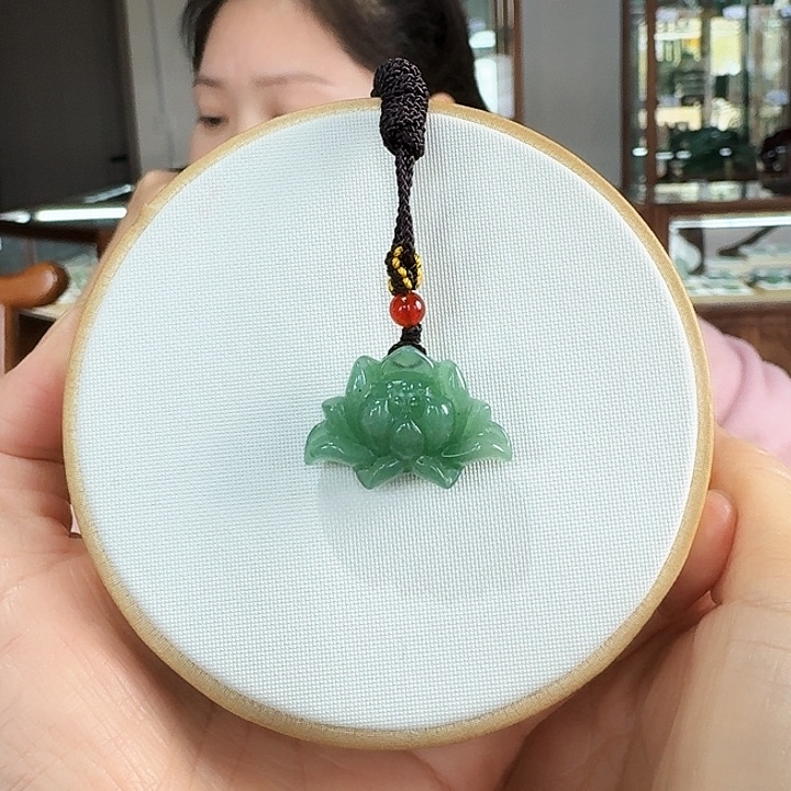 密玉（石英质玉）吊坠未镶嵌