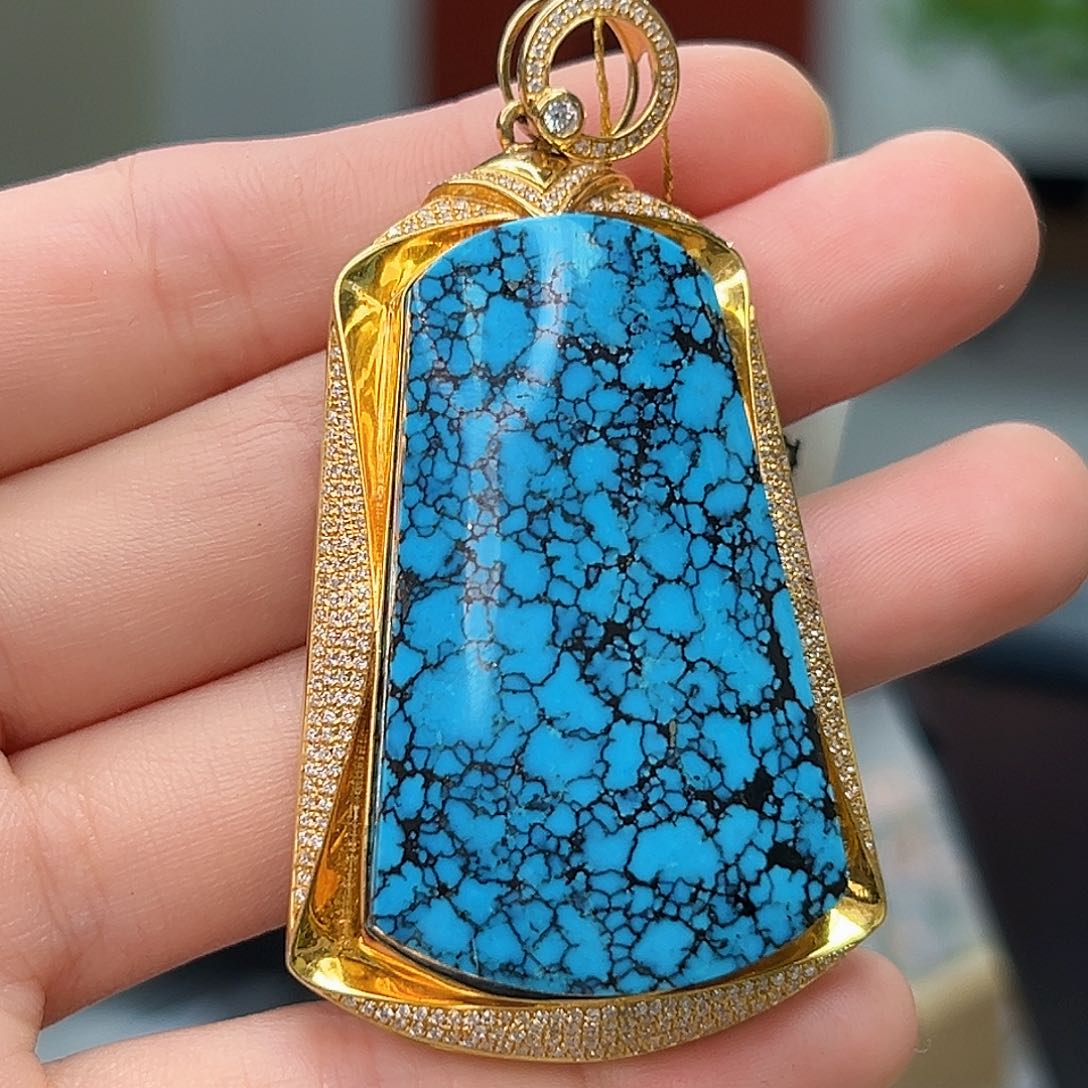 绿松石珠宝奇石18K金镶嵌赛