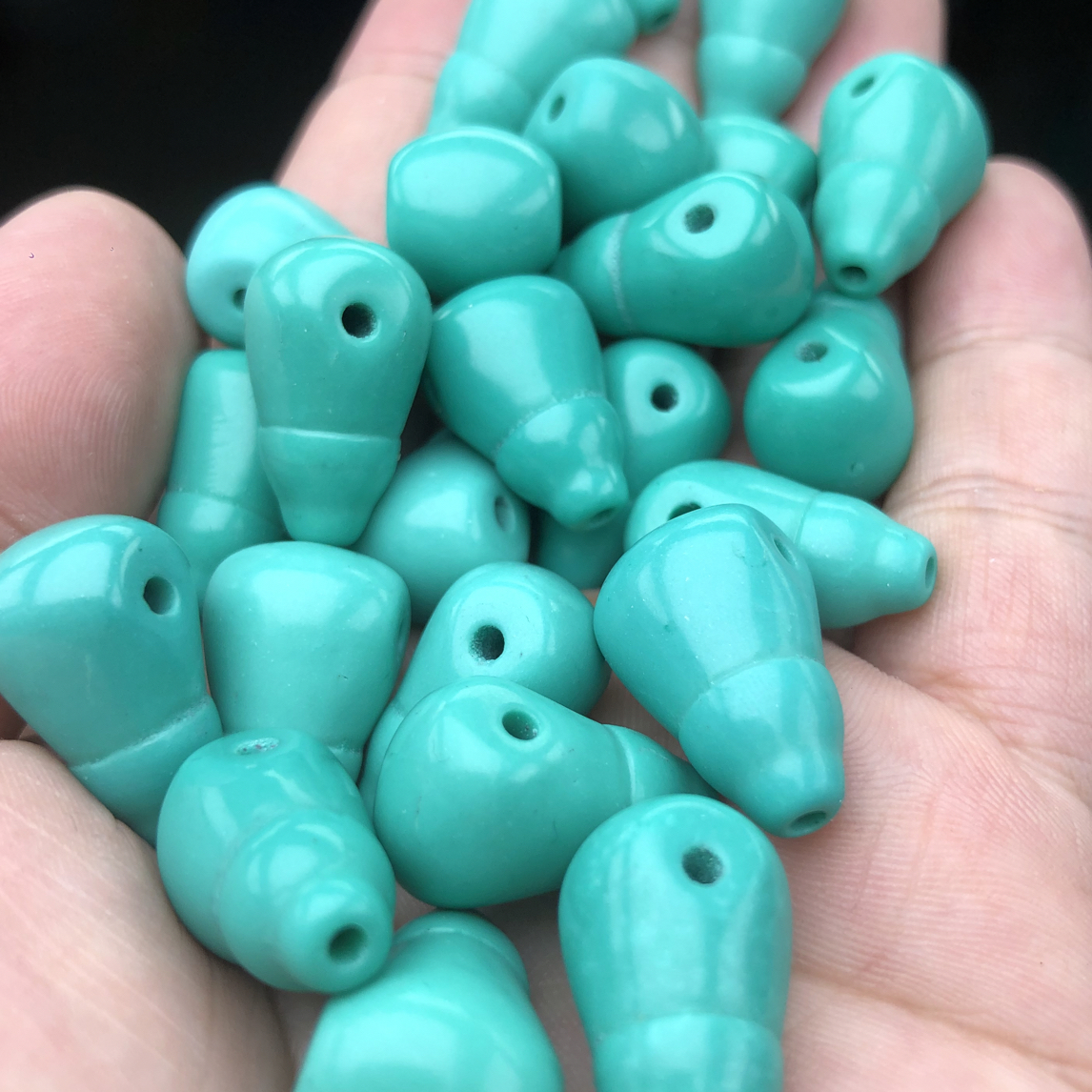 105高瓷绿三通21*13mm一个