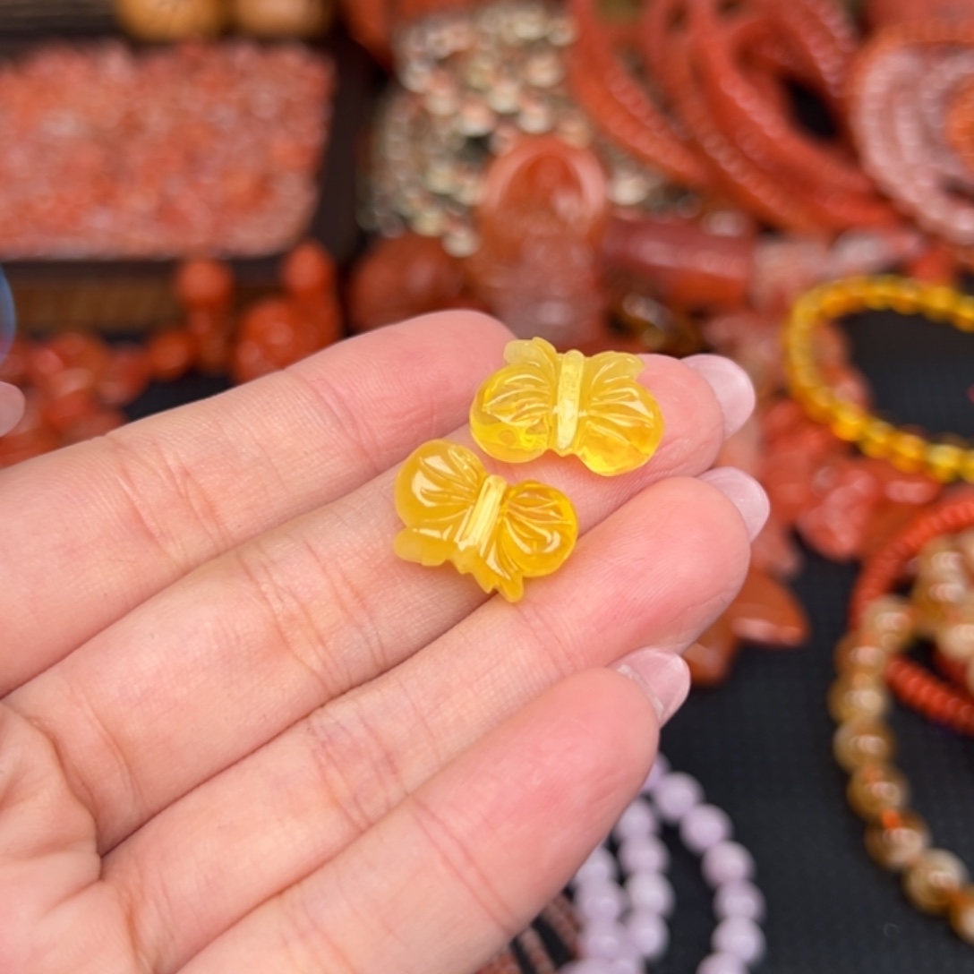 祺***云琥珀未镶嵌吊坠(不含链)多样性