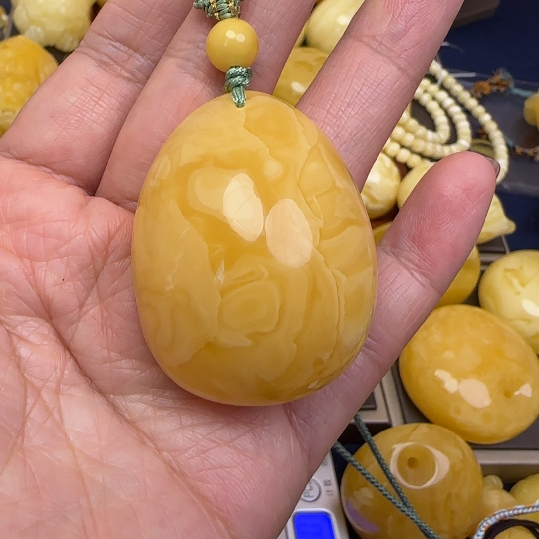 蜜蜡颈饰未镶嵌久*天然蜜蜡
