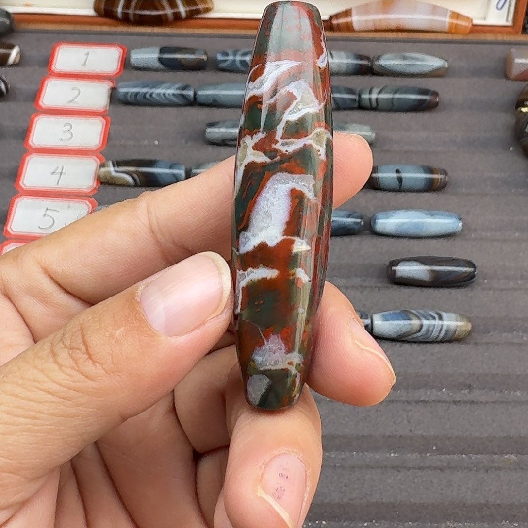 用***3玛瑙/玉髓合金珠宝半成品
