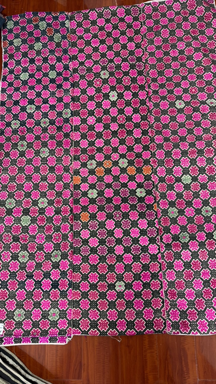 广西手工壮族织锦