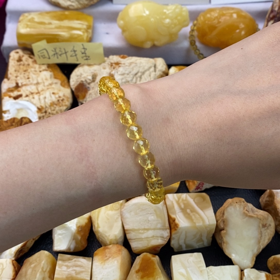 定制琥珀未镶嵌蜜蜡