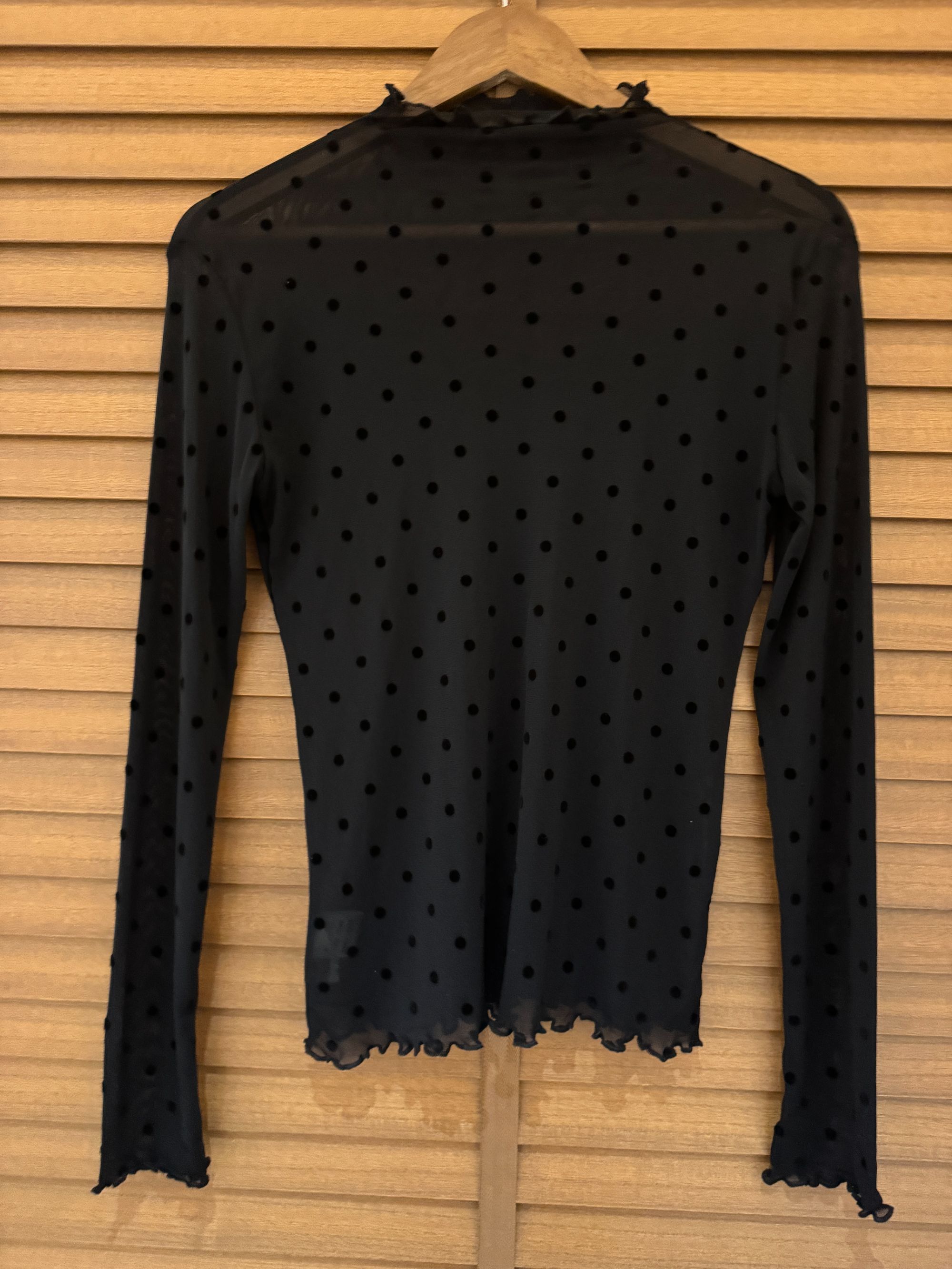 女士休闲修身长袖套头高领轻职风T恤休闲风波点女