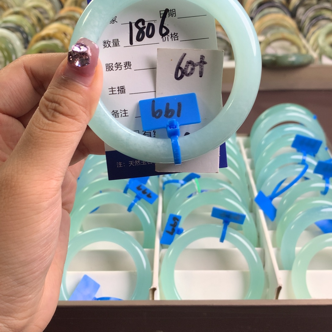 蛇纹石玉未镶嵌手镯1806