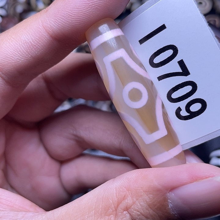 玛瑙/玉髓颈饰未镶嵌微瑕