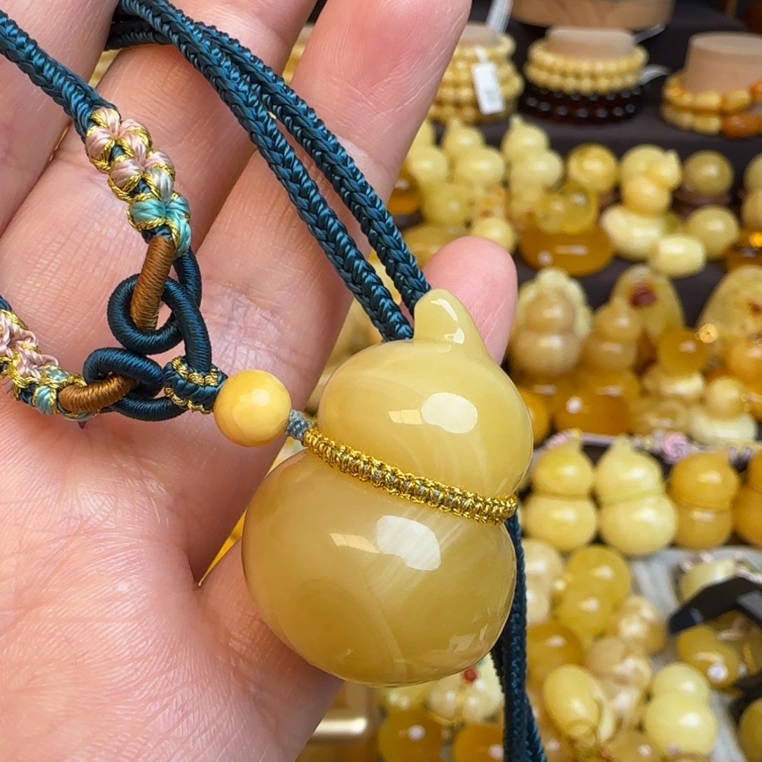 琥珀未镶嵌套链天然俄料蜜蜡葫芦吊坠