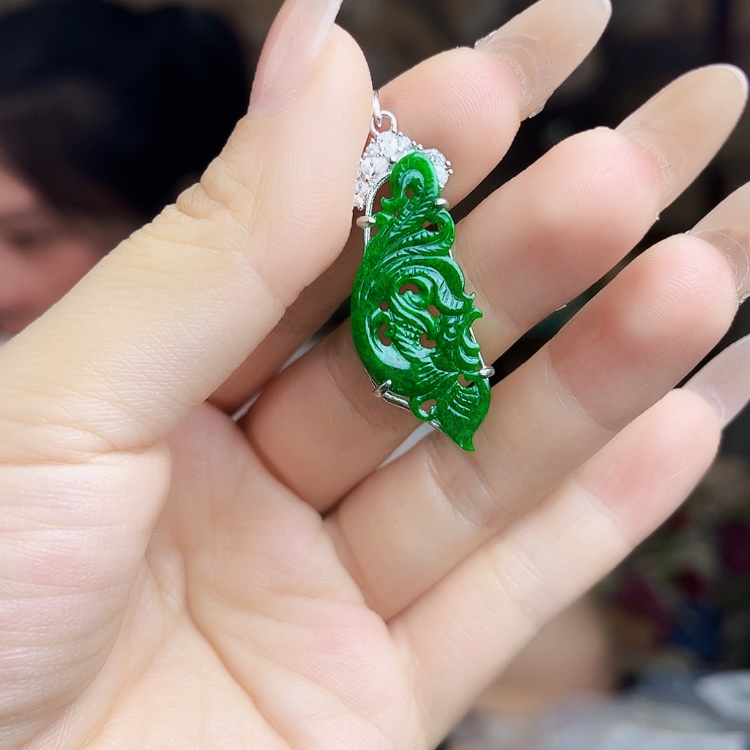 翡翠银S925镶嵌颈饰吊坠