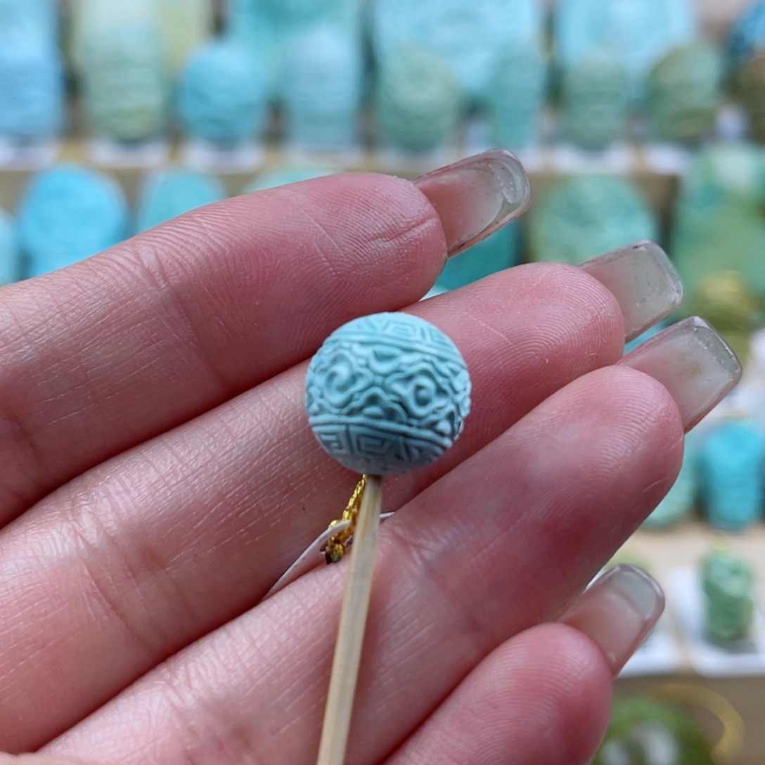 绿松石未镶嵌珠宝奇石10