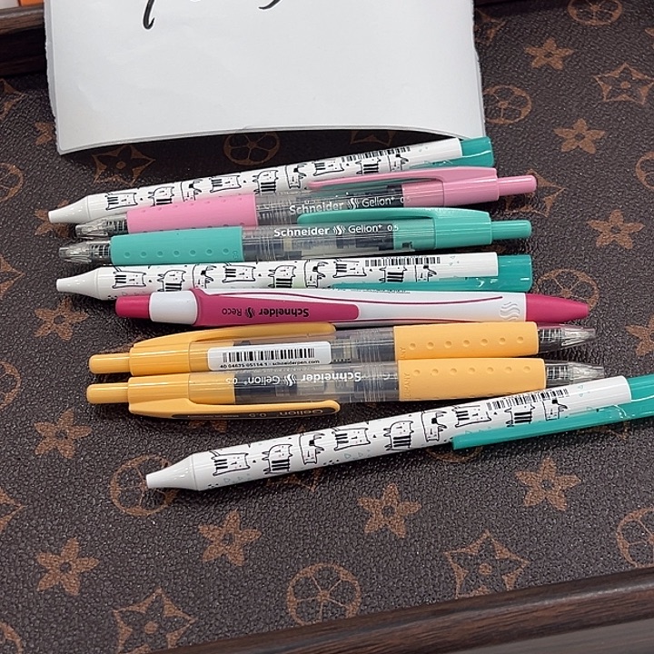 7005号中性笔套餐小马