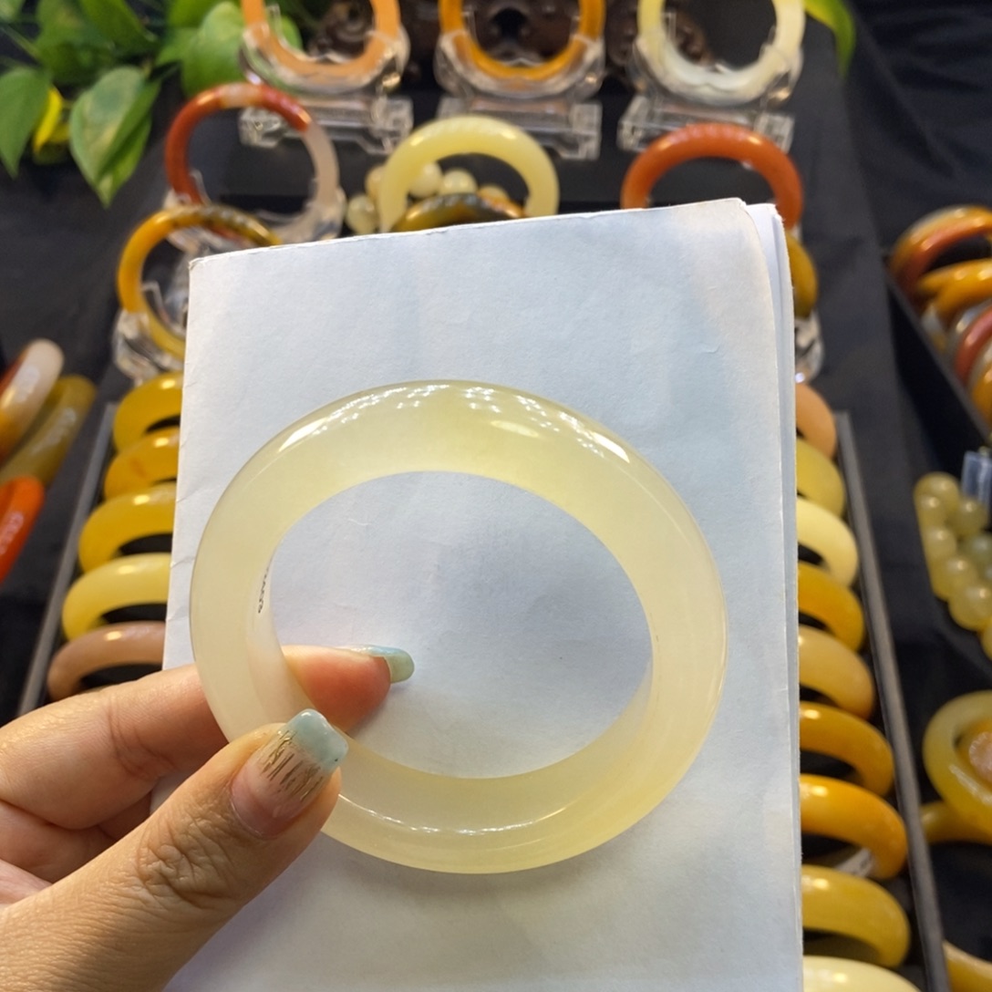 纯***粹石英质玉（黄龙玉）未镶嵌手镯H