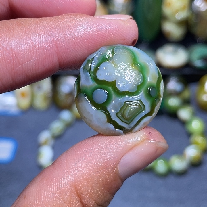 未镶嵌玛瑙/玉髓珠宝奇石