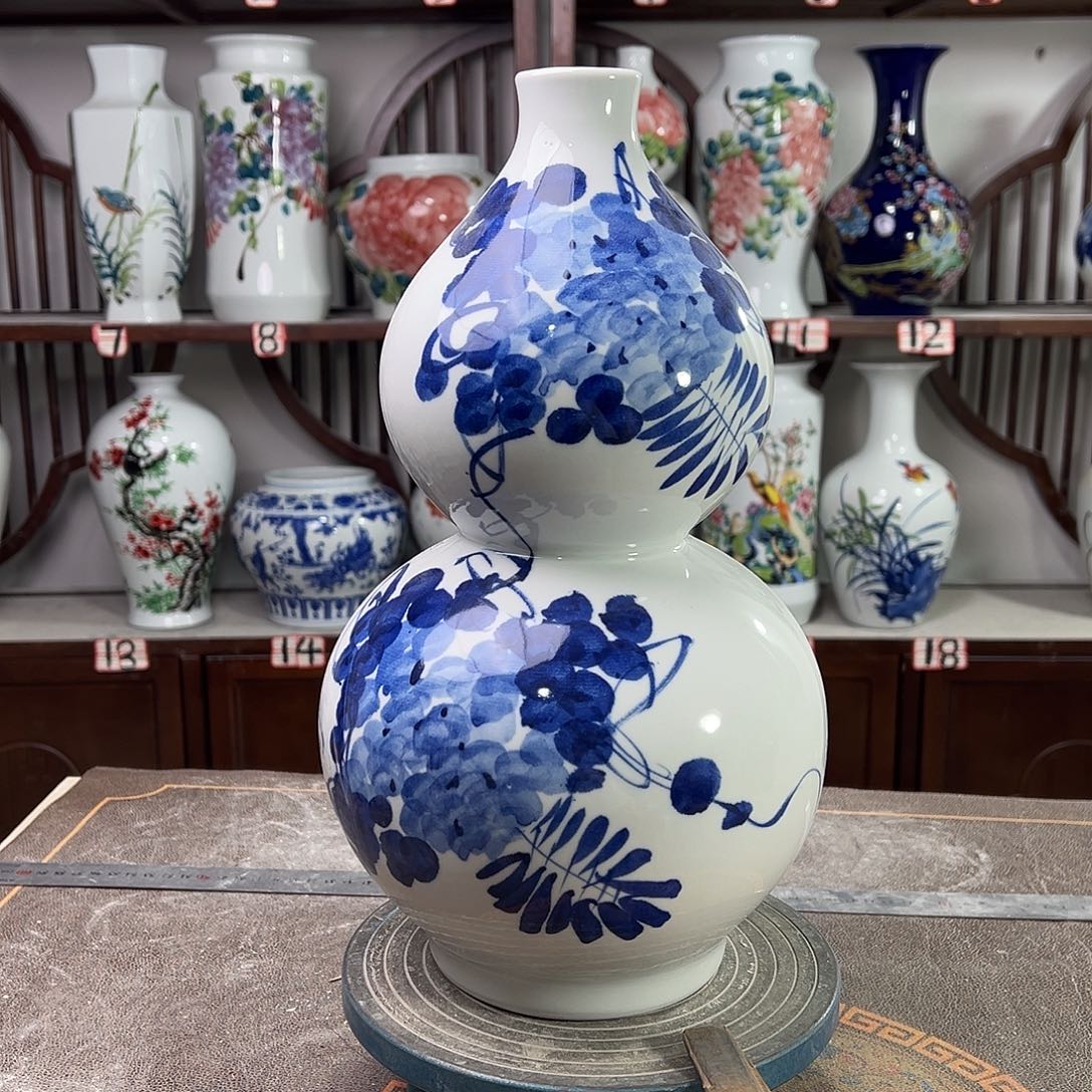 陶摆件景德镇陶瓷葫青紫