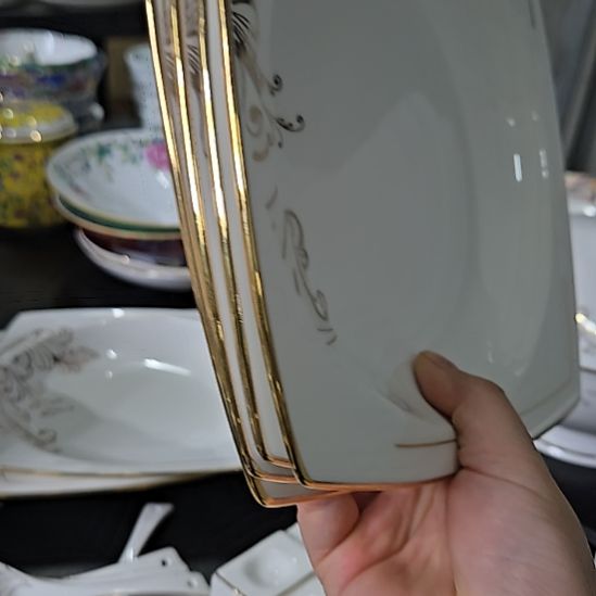 瓷片微瑕奥维8.5寸4个深方盘66666666