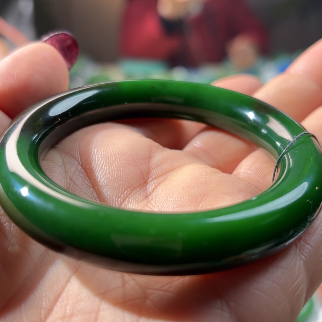 未镶嵌手镯和田玉（碧玉）