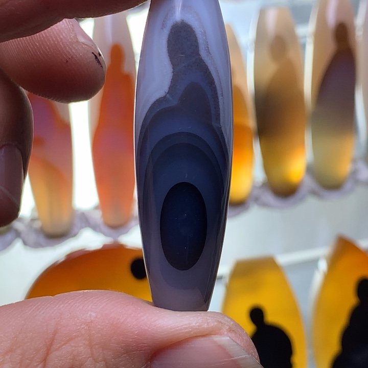 玛瑙/玉髓颈饰未镶嵌100