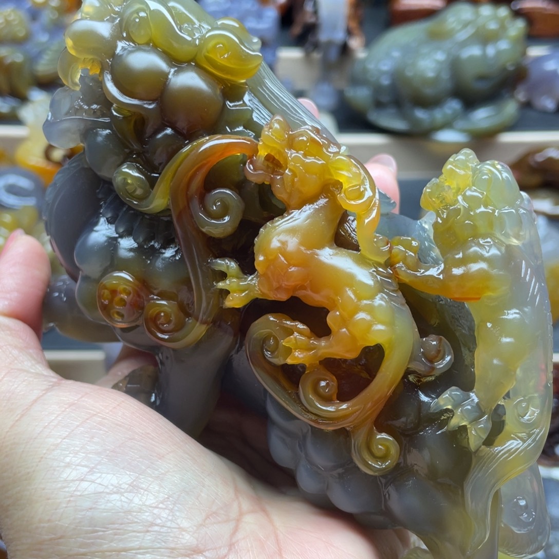 伊***室玛瑙/玉髓未镶嵌玛瑙