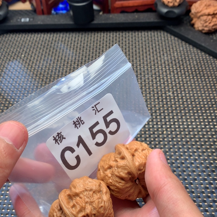 文玩核桃吊坠古蝉