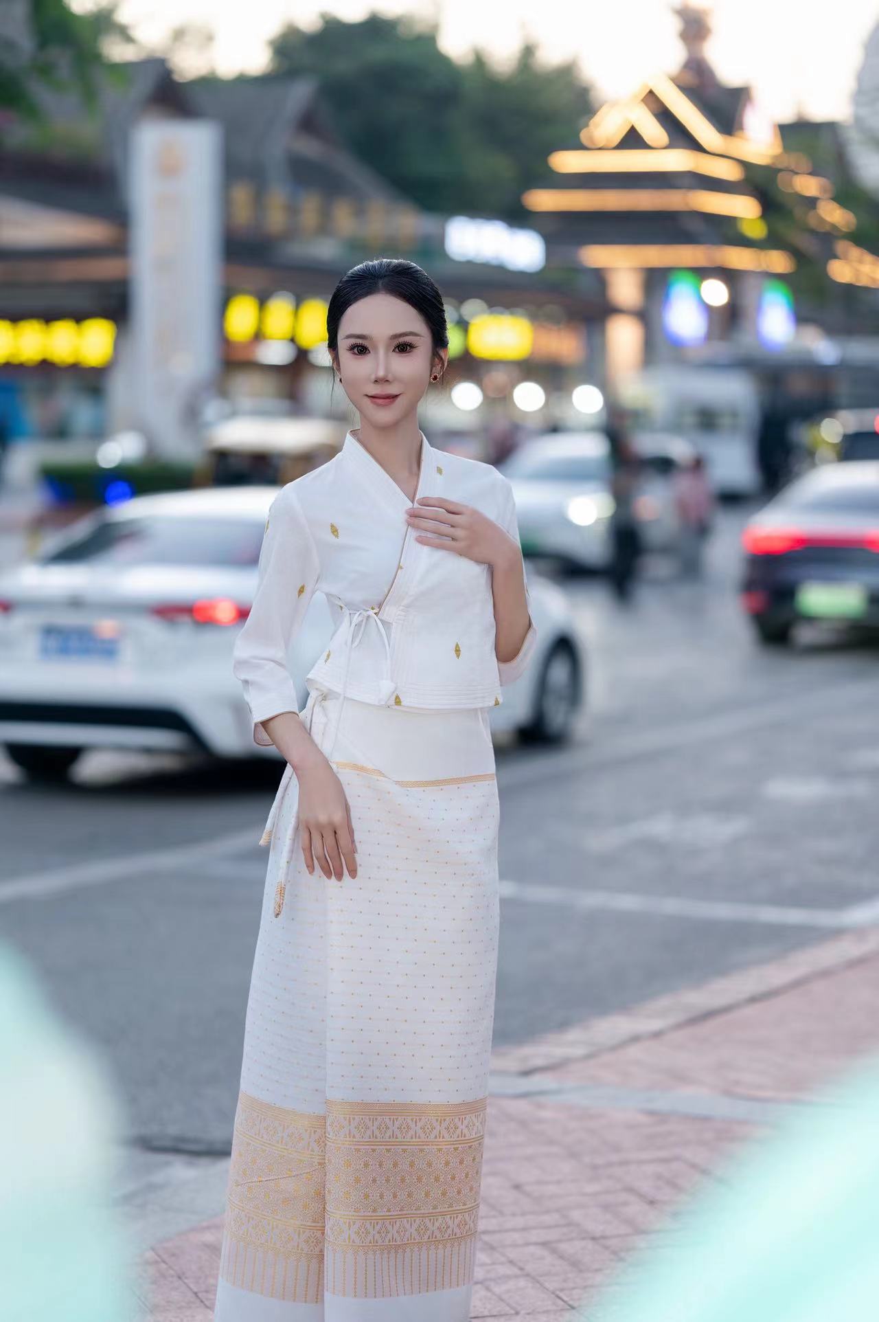 西双版纳傣衣访民族服饰白色百搭修身显瘦重工复古新款套装上衣