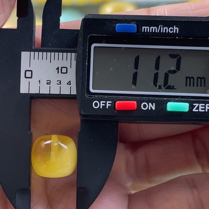 【闪购商品】琥珀裸石未镶嵌36号