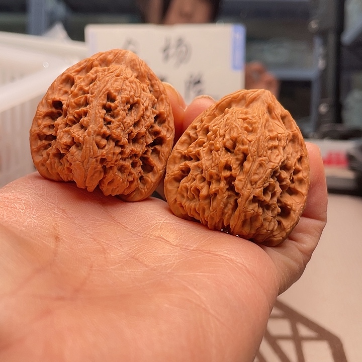 手串文玩核桃南江石38……