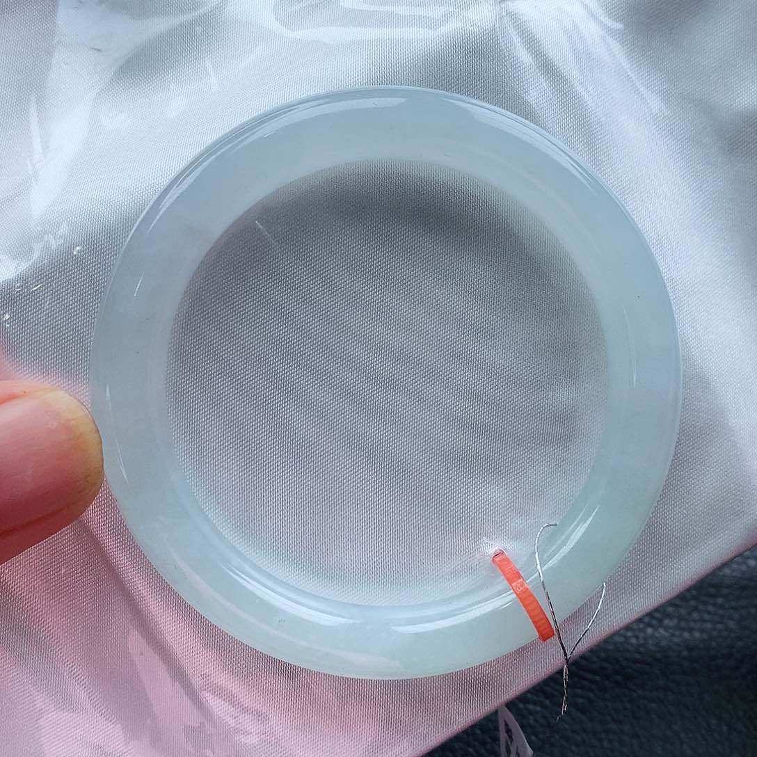 翡翠手镯未镶嵌天然翡翠手镯