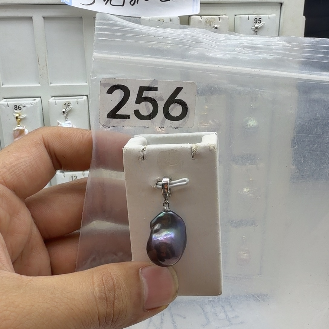 合金淡水珍珠颈饰