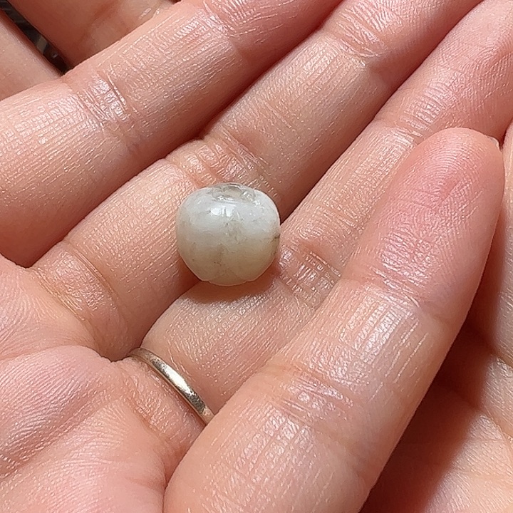 用***6和田玉未镶嵌颈饰