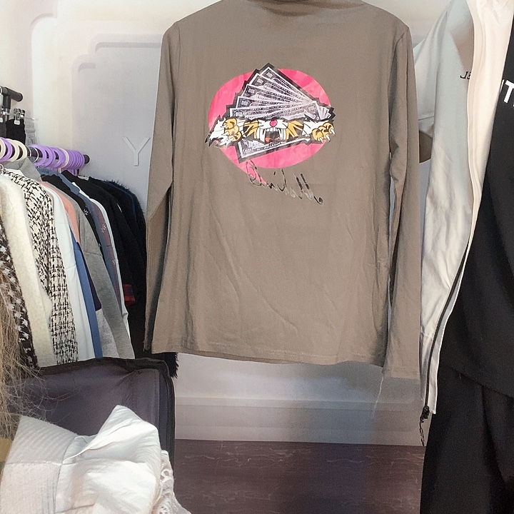 新品女装T恤包邮到家