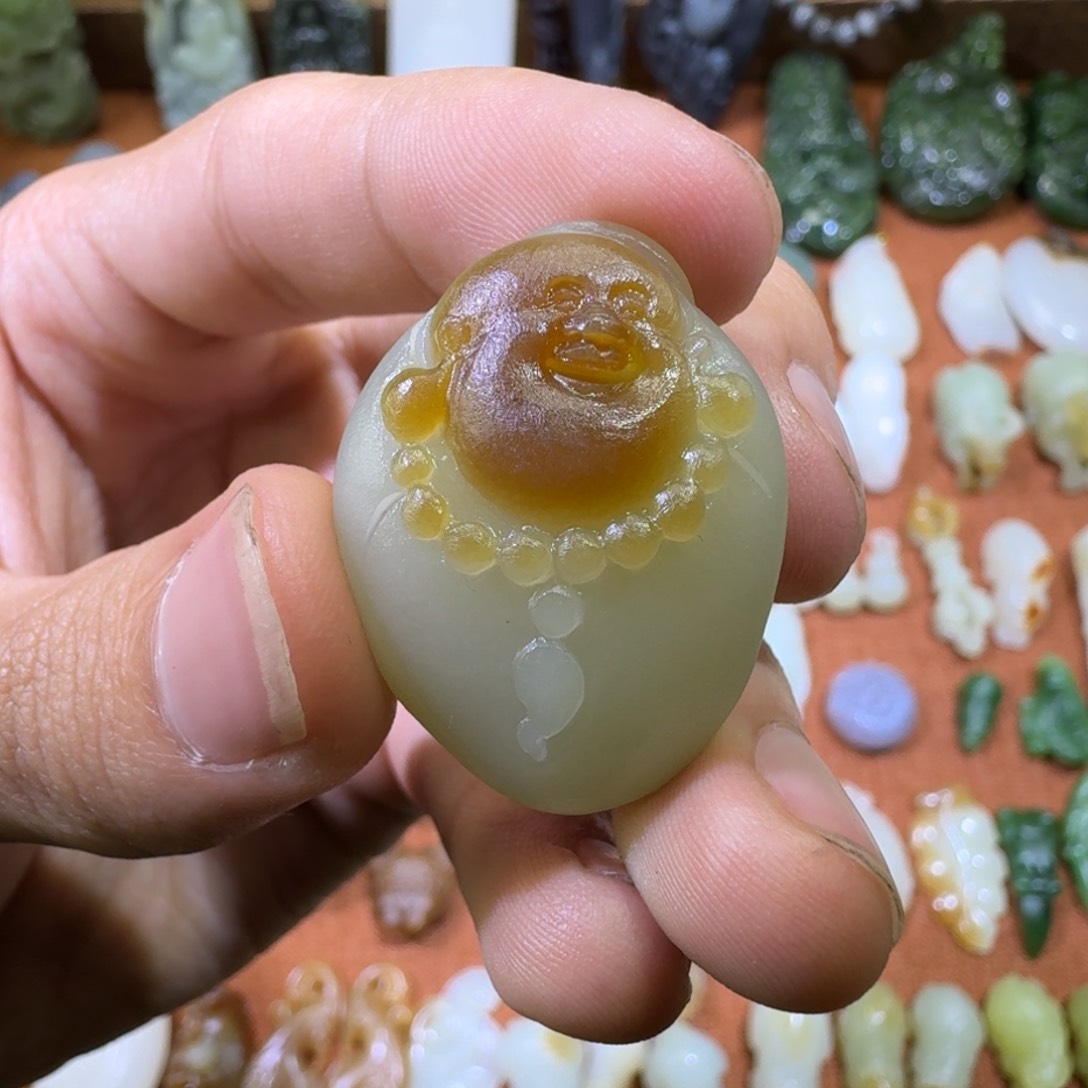 和田玉颈饰未镶嵌