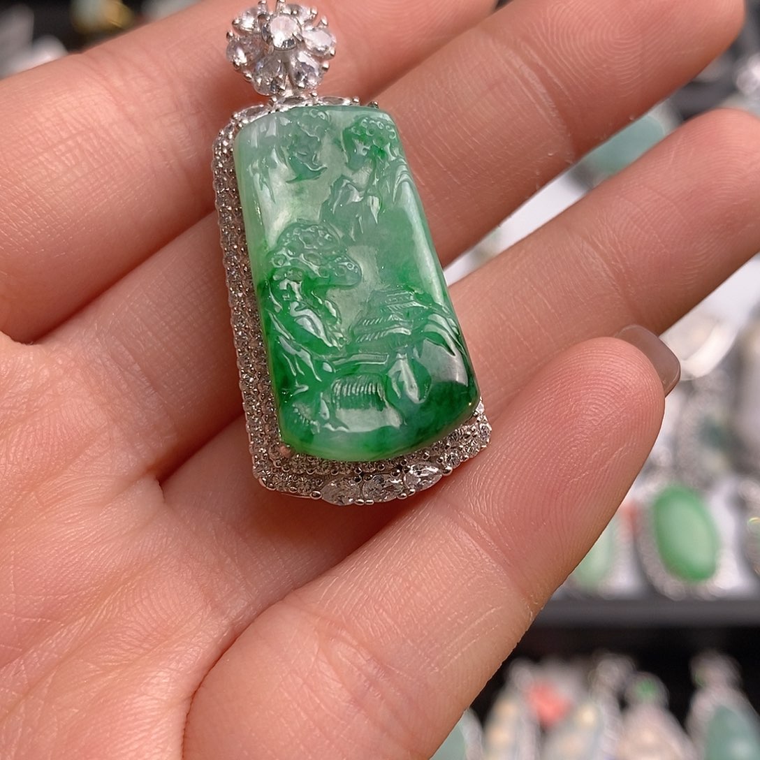 翡翠颈饰银S925镶嵌天然翡翠