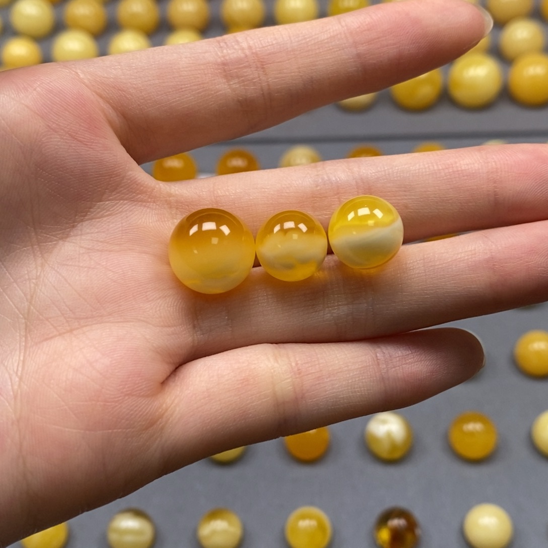 隔***叔琥珀未镶嵌裸石纯天然