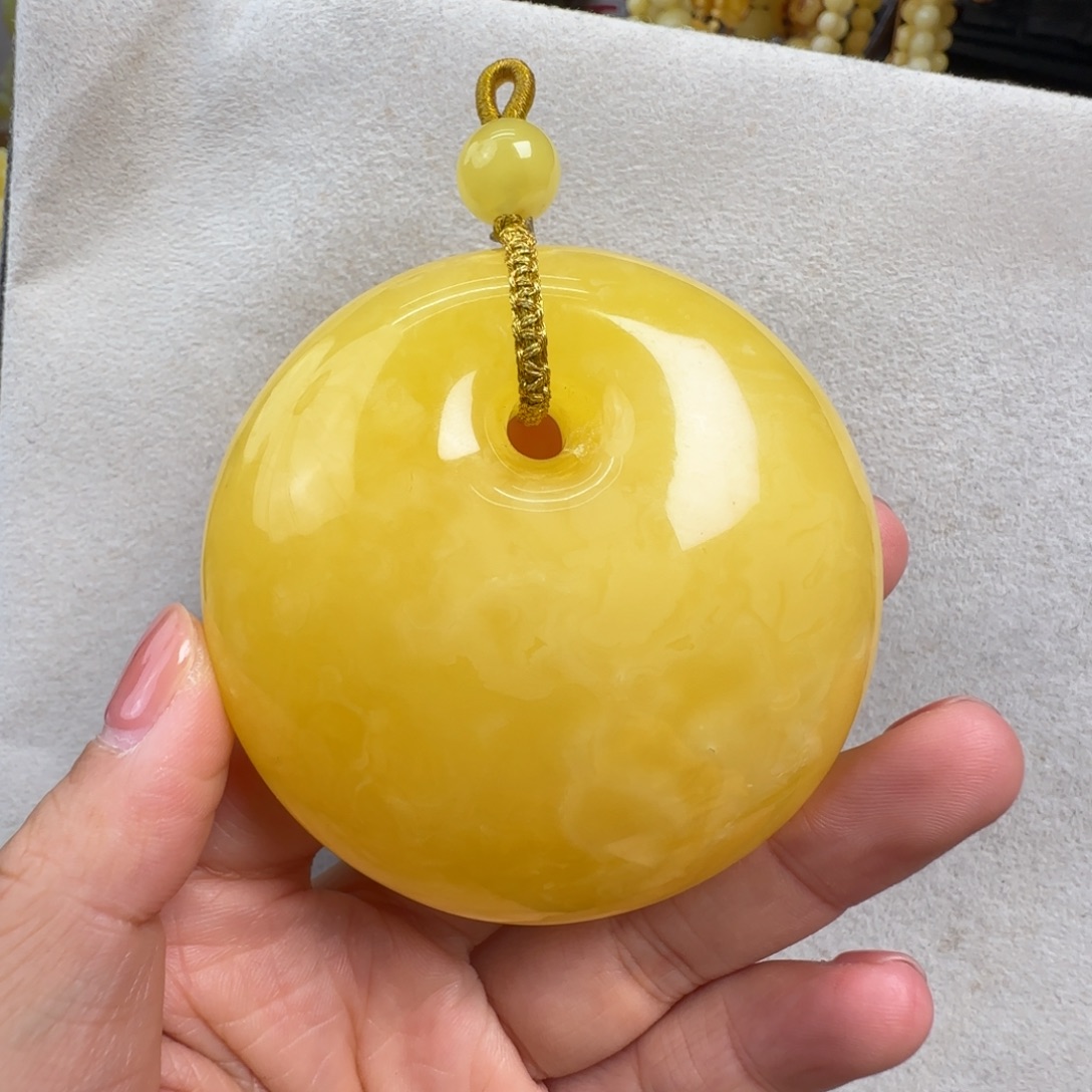 蜜蜡未镶嵌珠宝奇石