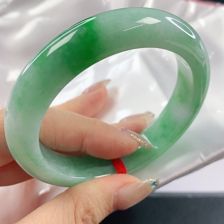 未镶嵌手镯翡翠，894