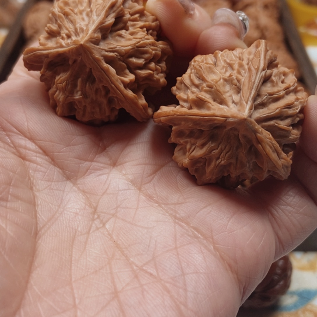 文玩核桃吊坠盘山