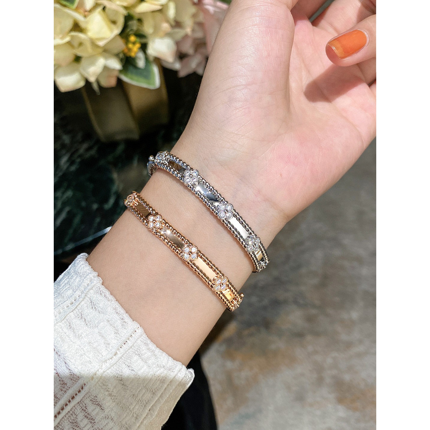 经典窄版万花筒造型围巾