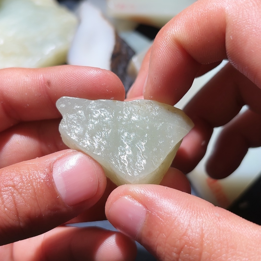 和田玉未镶嵌珠宝奇石