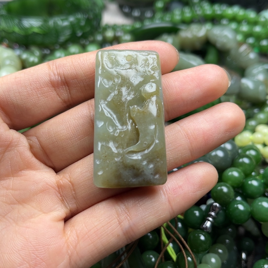 和田玉（糖玉）未镶嵌颈饰