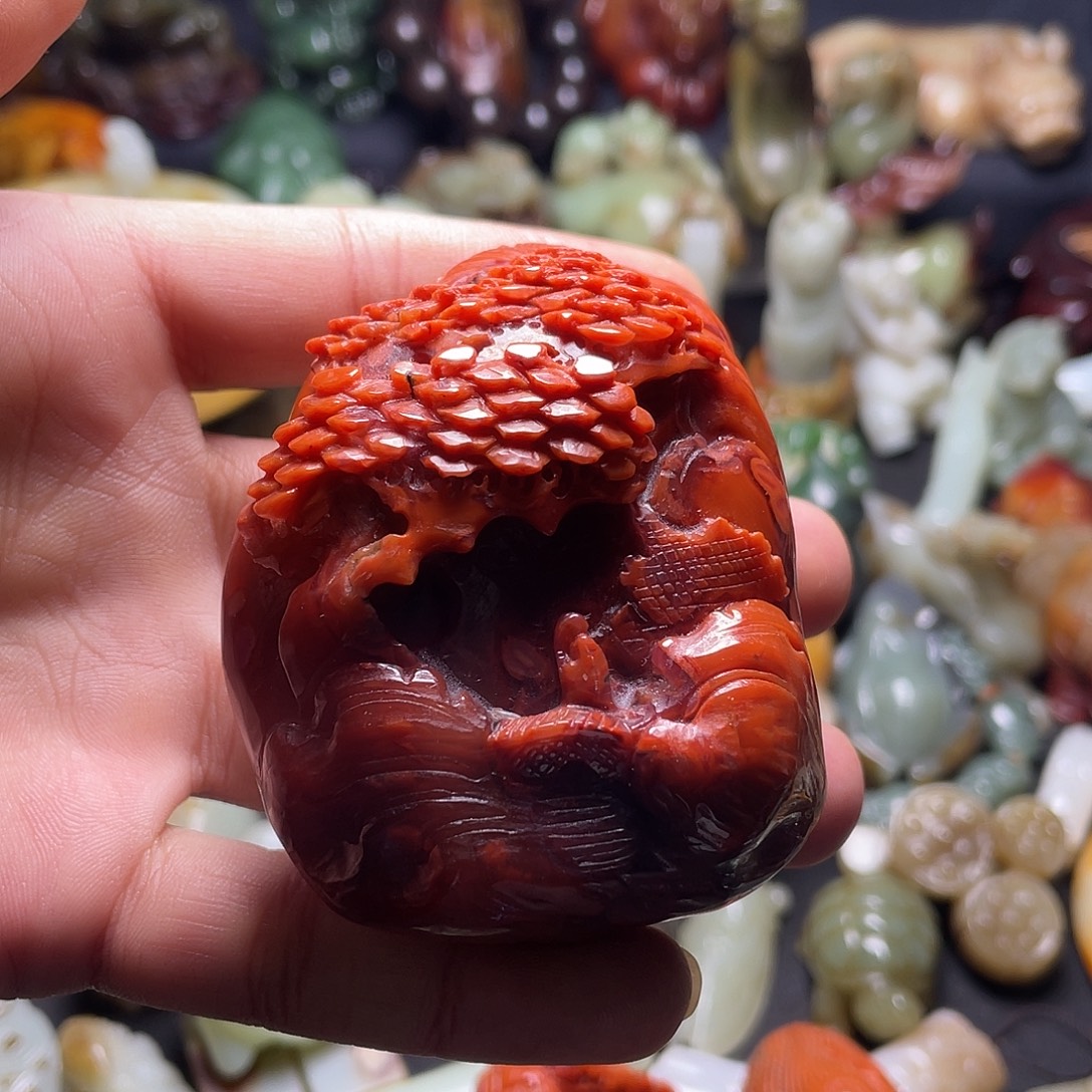 荷***9和田玉（糖玉）未镶嵌颈饰