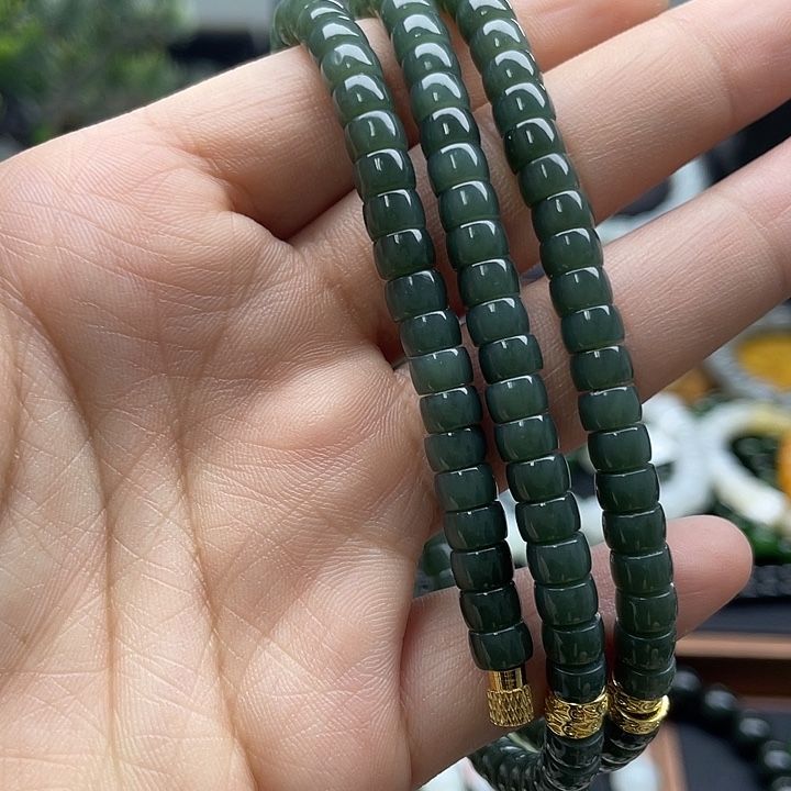 和田玉未镶嵌手串