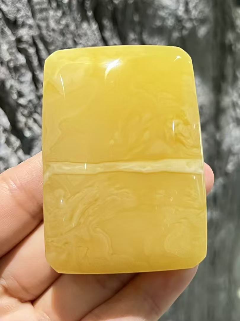 天然俄料一线天平安无事牌   蜡质浓郁 器型规整  